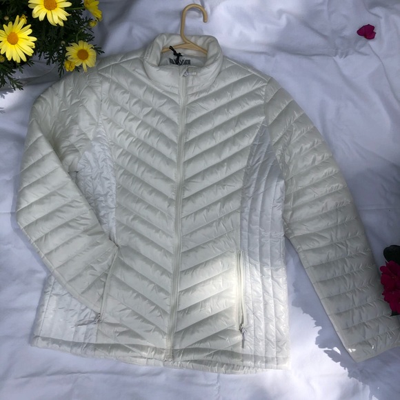 White puffer jacket - Picture 2 of 7